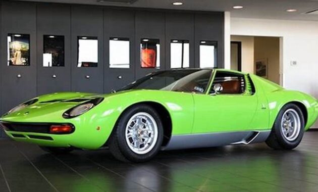 Own the Legendary Lamborghini Miura SV: A Classic Italian Masterpiece